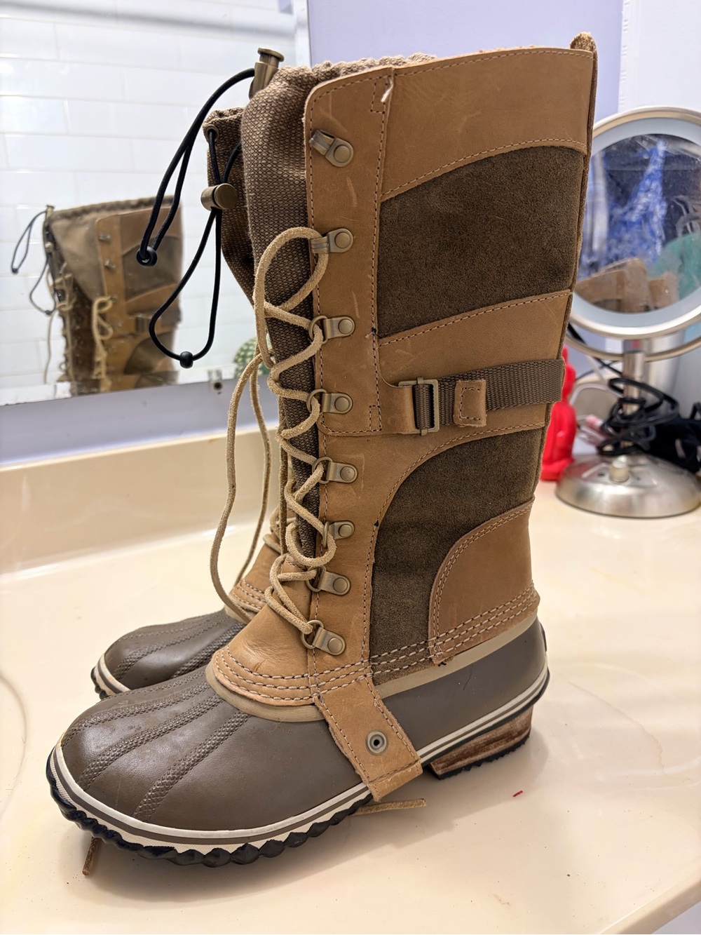 Sorel Women's Two-Tone Tan & Brown Lace-Up Winter Boots